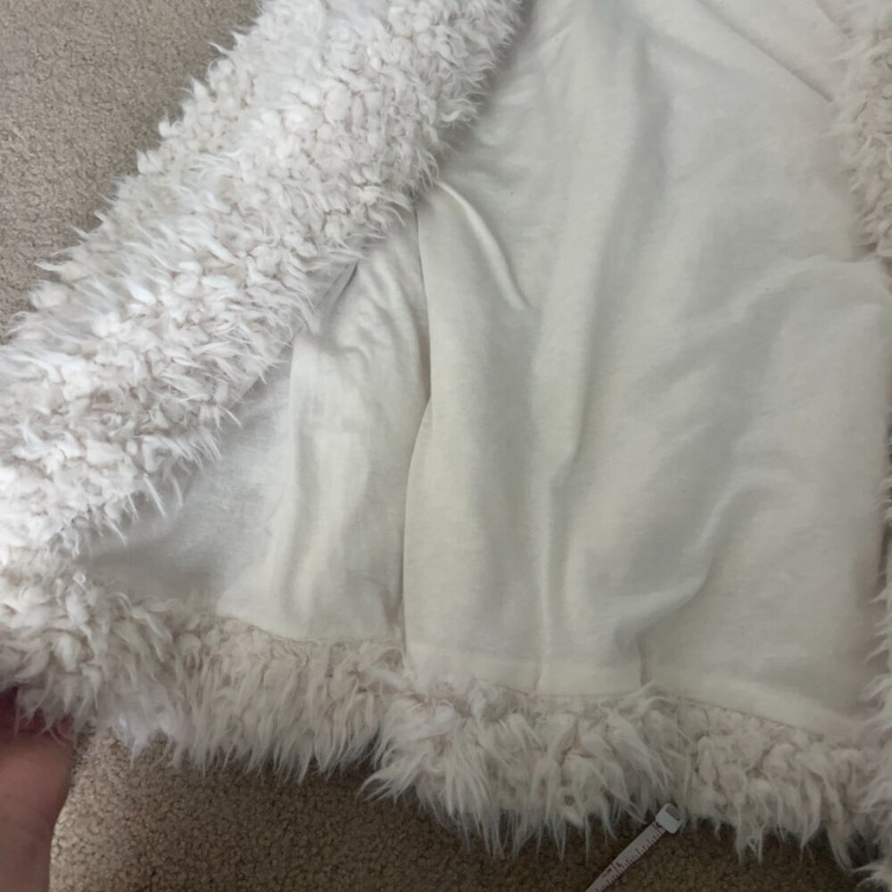 fluffy jacket - Picture 4 of 6